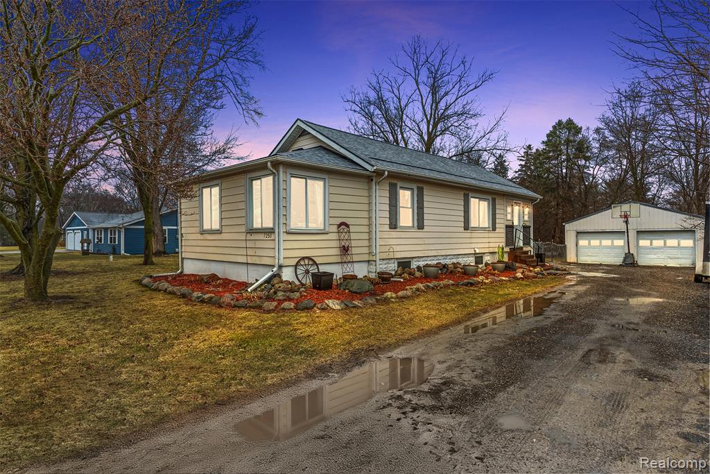 7250 Frances Road, Flushing, MI 48433 — Photo 2