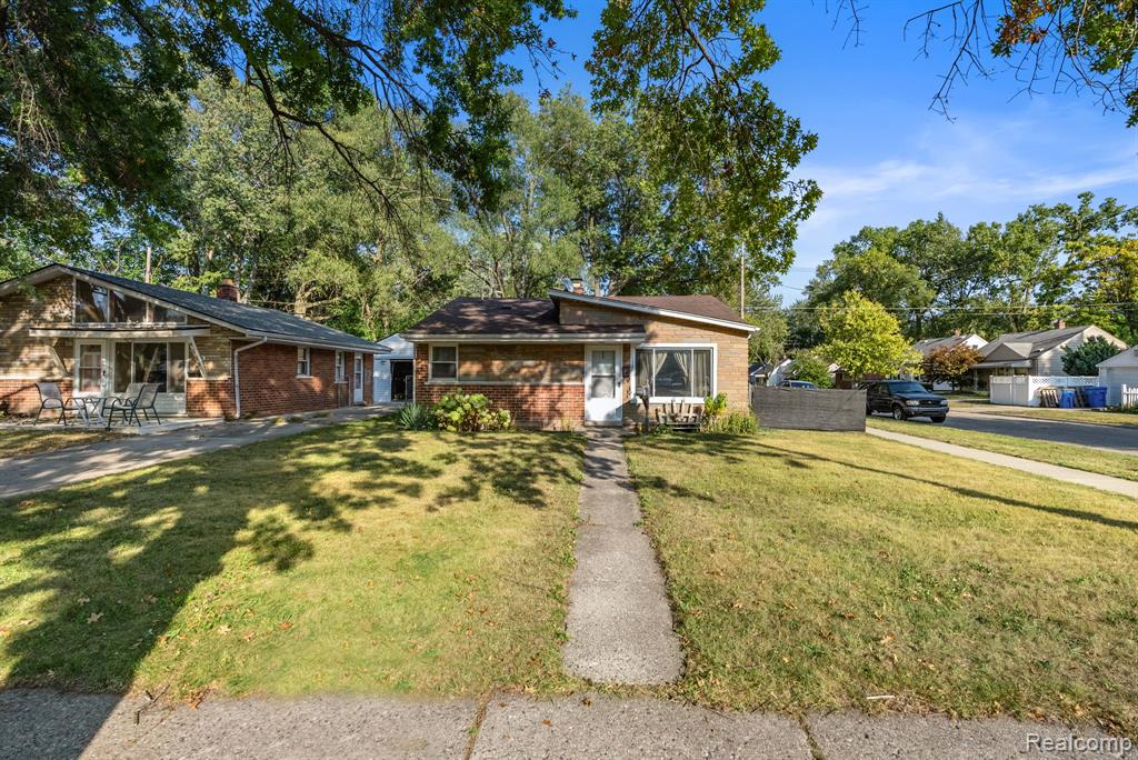 4147 Westlake Street, Dearborn Heights, MI 48125 — front exterior