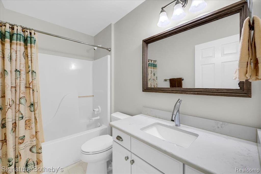 2668 Aubrey Drive, Lake Orion, MI — Photo 10
