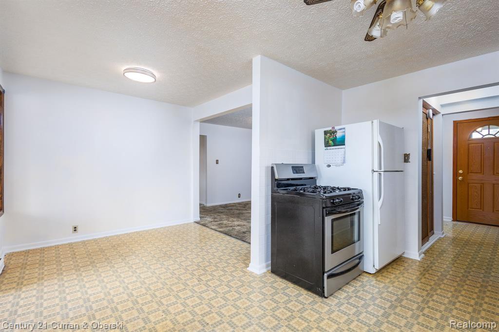 2548 Hearthside Drive, Ypsilanti, MI 48198 — Photo 8