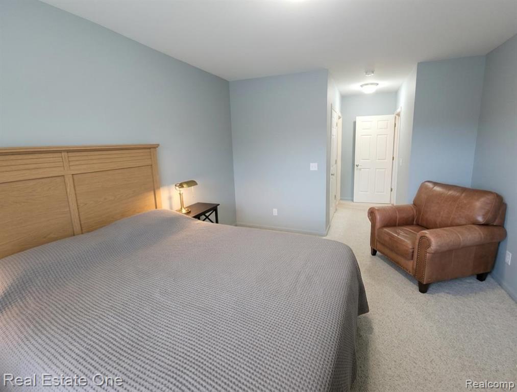 478 Village Lane, Milford, MI 48381 — Photo 13