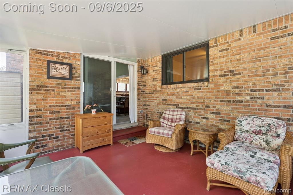 806 Abbey Lane, Milford, MI 48381 — Photo 12