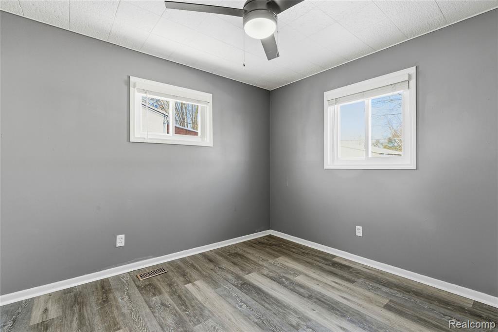 1273 Fall River Road, Ypsilanti, MI 48198 — Photo 21