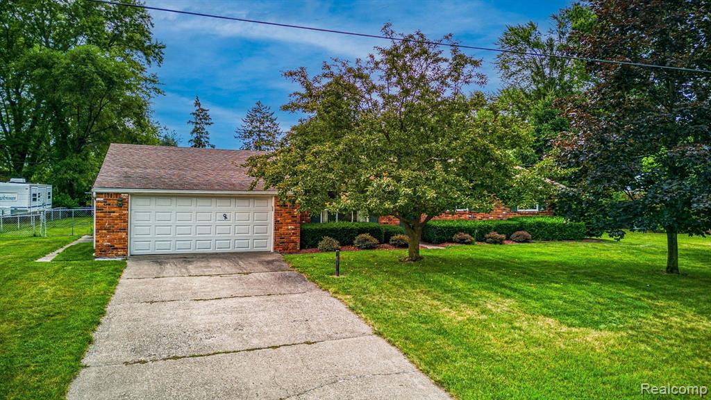 7592 VERNA Drive, Lambertville, MI 48144 — Photo 4