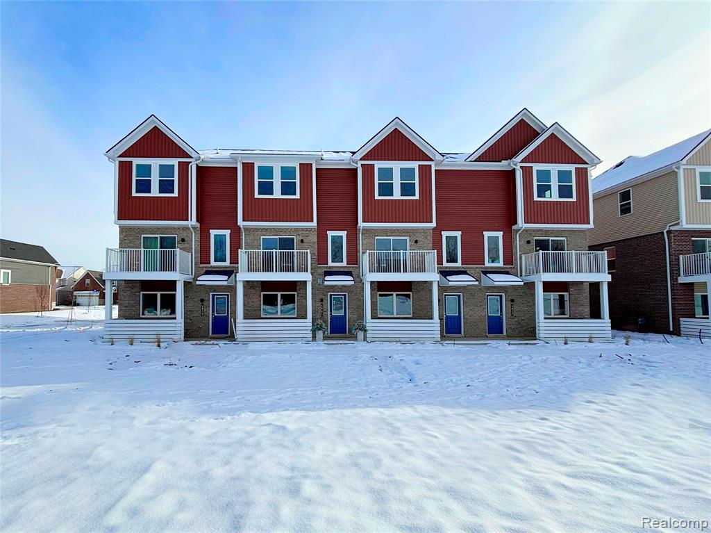 4861 Parkside Lane, Troy, MI 48085 — front exterior