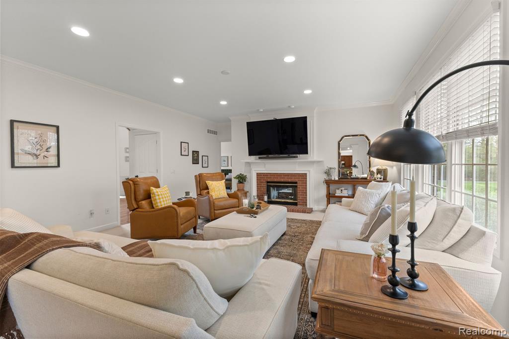 44421 WHITE PINE Circle E, Northville, MI 48168 — Photo 18