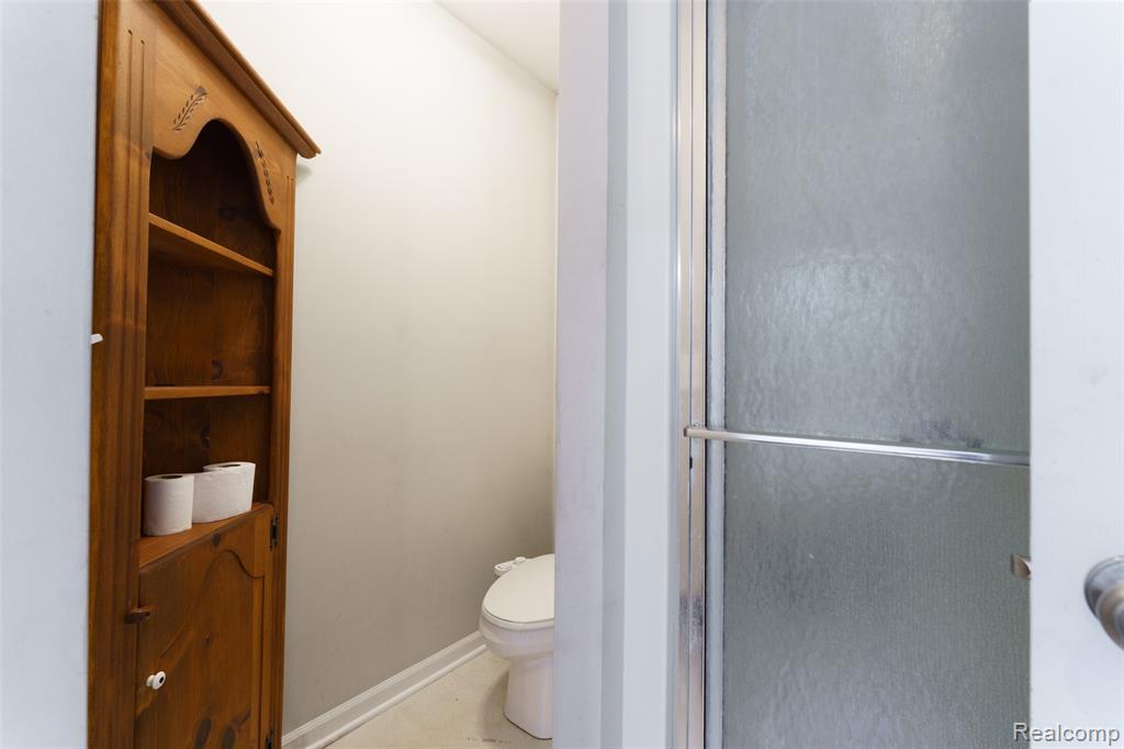 10887 Mackinaw Trail, Fowlerville, MI 48836 — Photo 21