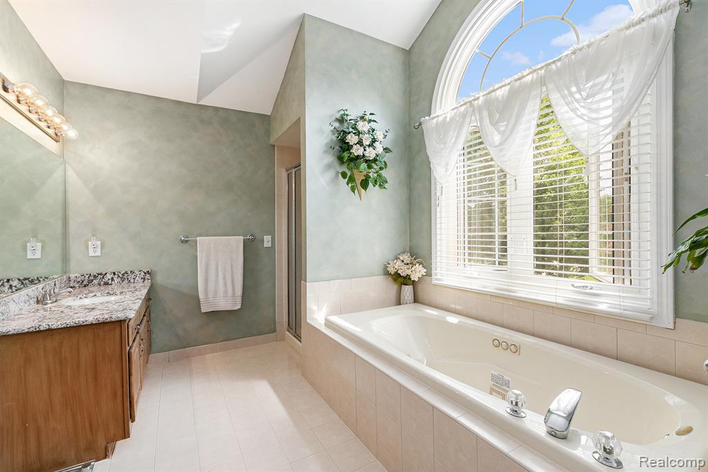 6907 KINGS MILL Drive, Canton, MI 48187 — Photo 20