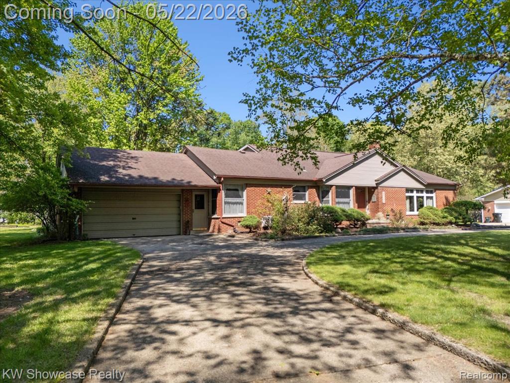21105 Hugo Street, Farmington, MI 48336 — Photo 2