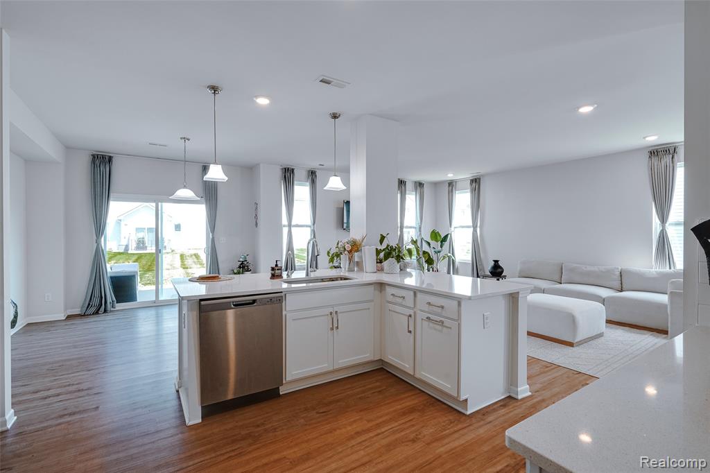 606 Angus Lane, Saline, MI 48176 — Photo 11