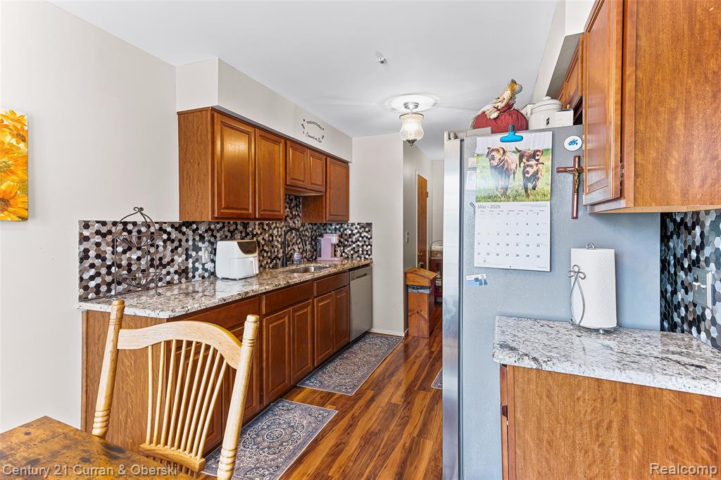1921 Vine Way Dr, 41, Canton, MI 48188 — Photo 8