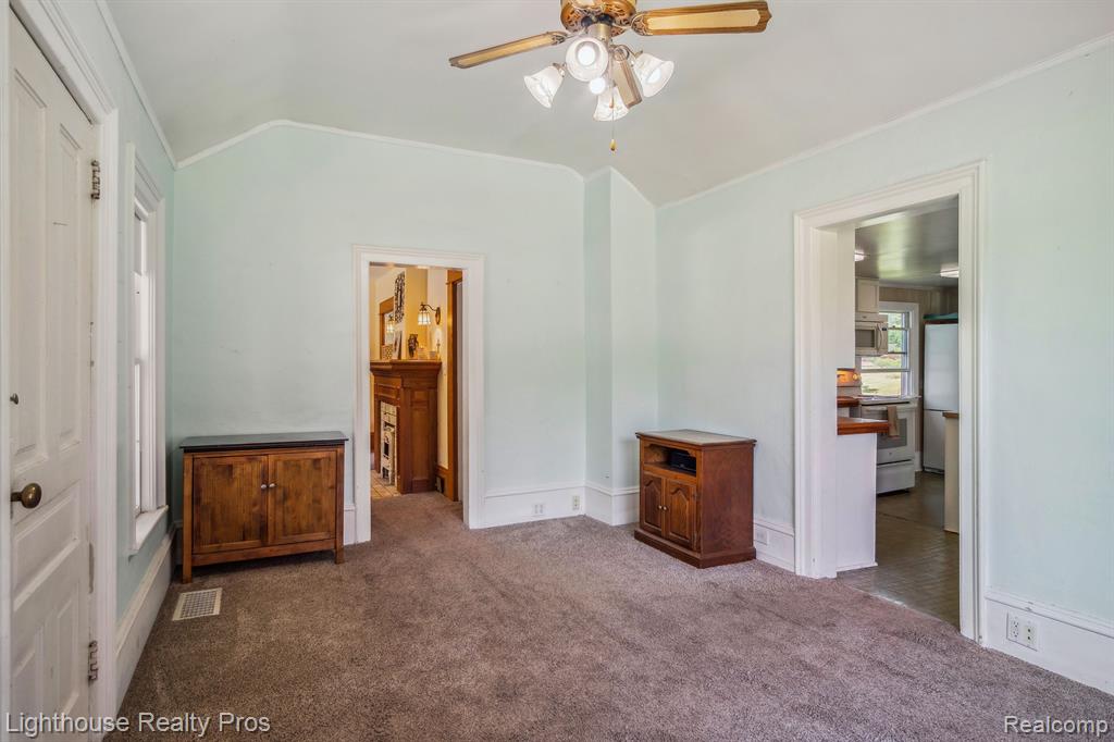 67640 W 8 MILE Road, South Lyon, MI 48178 — Photo 11