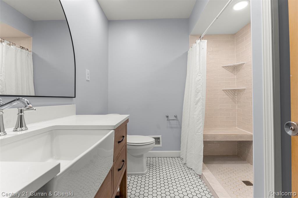 20766 Hcl Jackson, Grosse Ile, MI 48138 — Photo 17