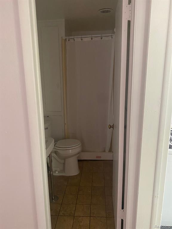 424 CRAPO Street, Flint, MI 48503 — Photo 23