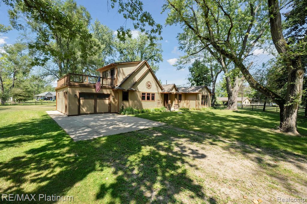 8751 Beechwood Drive, Gregory, MI 48137 — Photo 2