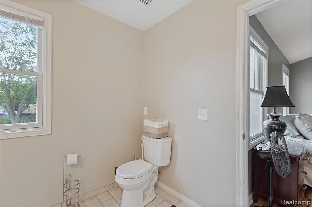 39650 Macomber Street, Harrison Township, MI — Photo 18