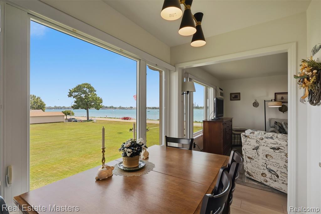 1700 River Road, 8, Marysville, MI 48040 — Photo 13