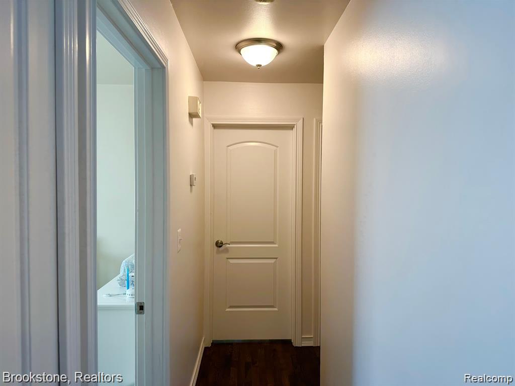 41371 HAMILTON Drive, Sterling Heights, MI 48313 — Photo 18