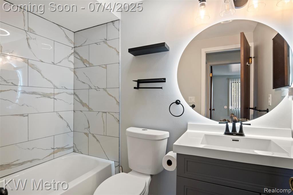 26545 Summerdale Drive, Southfield, MI 48033 — Photo 12
