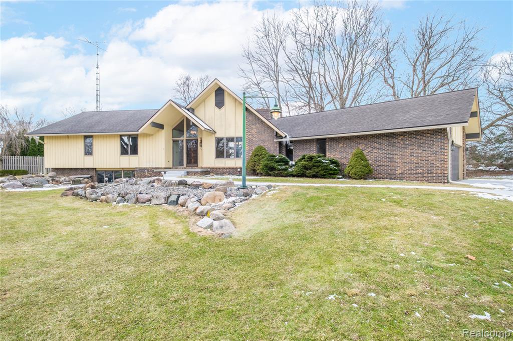 3155 Beech Tree Lane, Flushing, MI 48433 — Photo 32