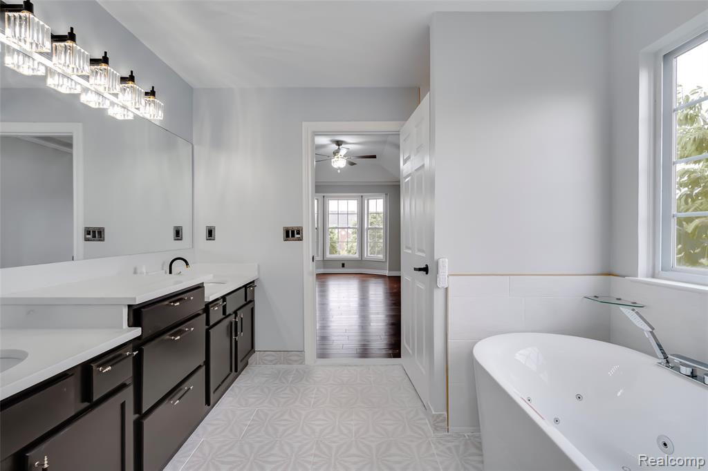 6330 Sadie Lane, Belleville, MI 48111 — Photo 45