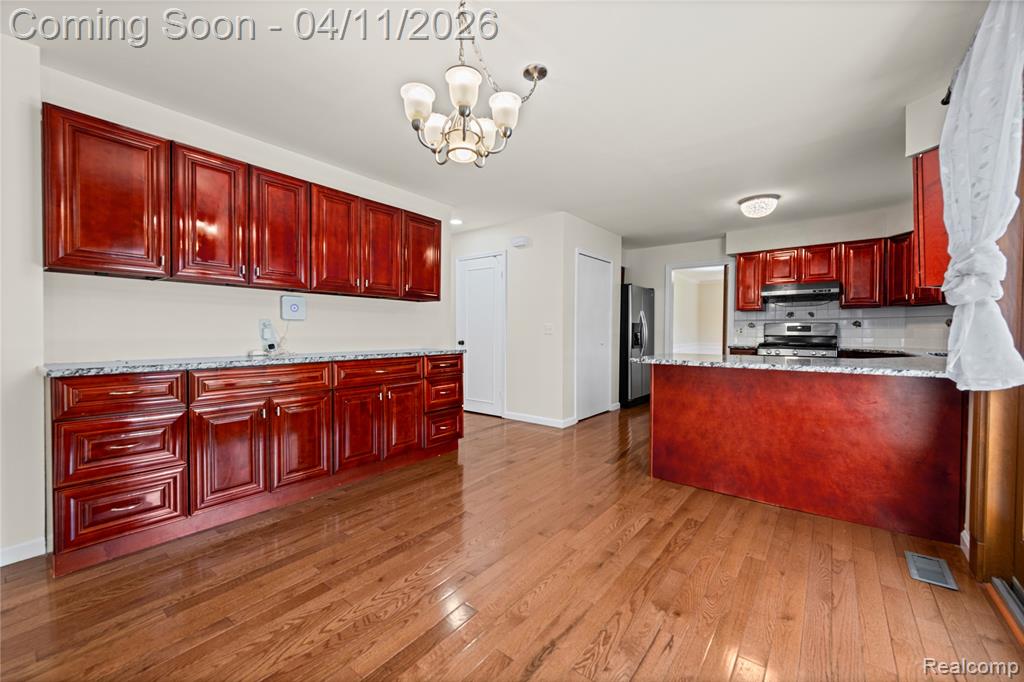 5325 Allison Drive, Troy, MI 48085 — Photo 12