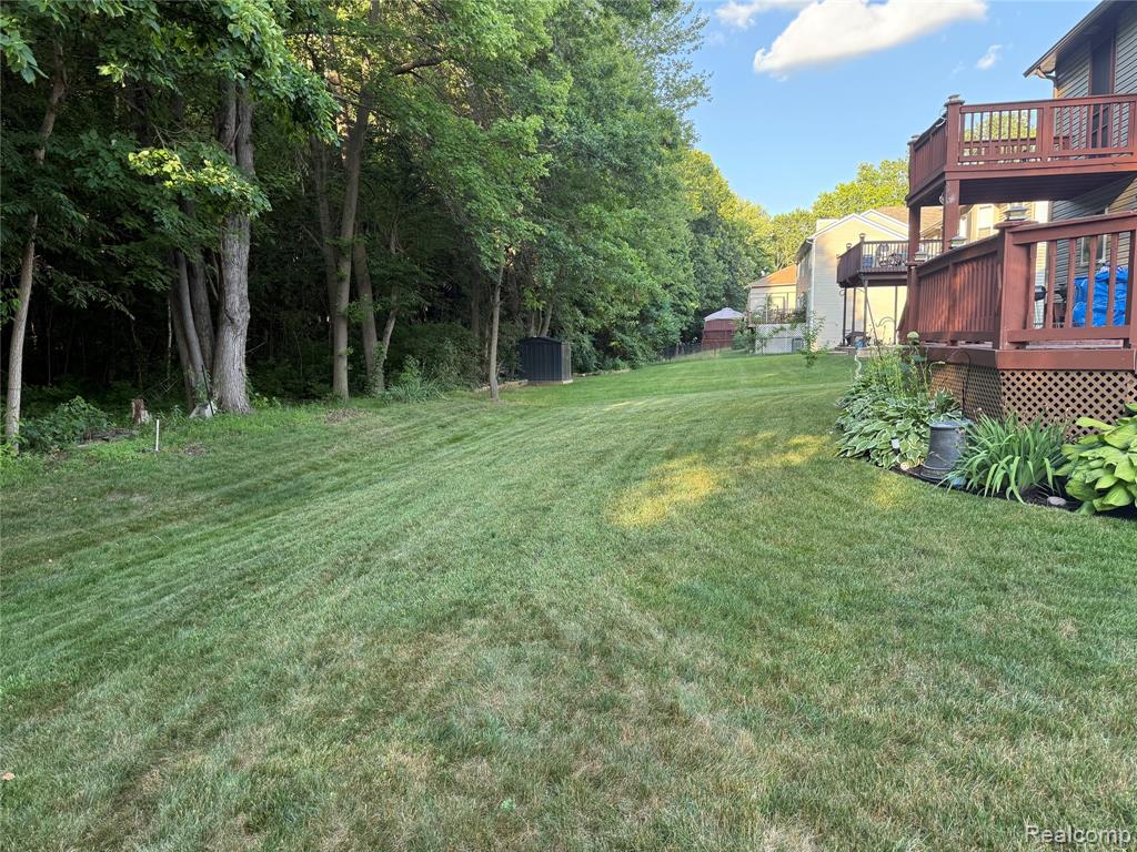 44994 Sondra Drive, Belleville, MI 48111 — Photo 36