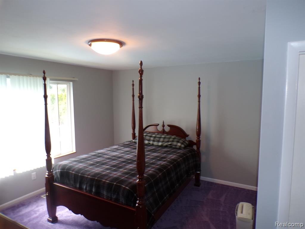 4213 CLINTONVILLE Road, Waterford, MI 48329 — Photo 11