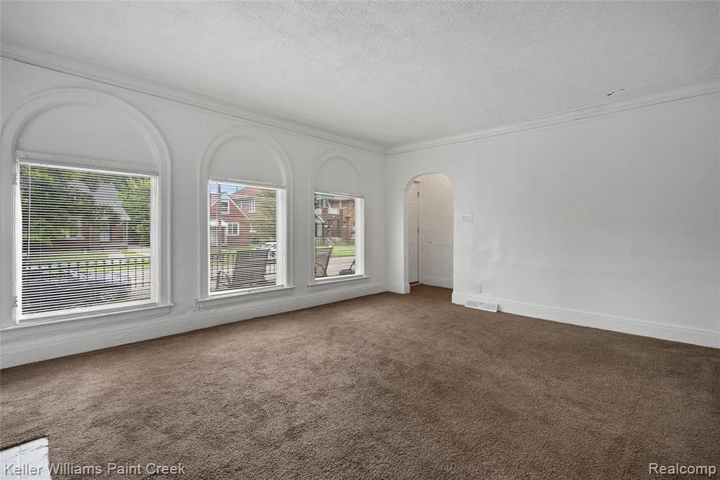 5752 Chatsworth Street, Detroit, MI 48224 — Photo 6