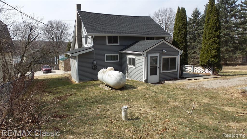 8960 COLE Street, Holly, MI 48442 — Photo 2