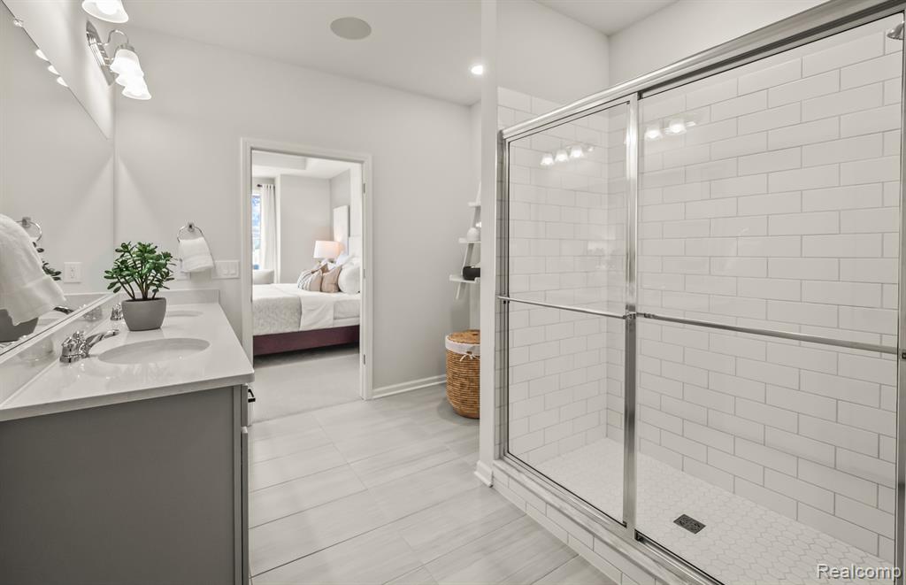 42760 Arbor Drive, Clinton Twp, MI 48038 — Photo 13