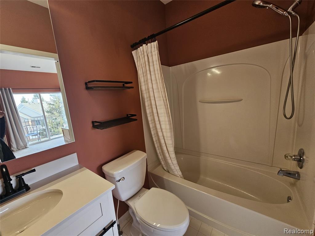 42627 Park Cresent Drive, 36, Sterling Heights, MI 48313 — Photo 30