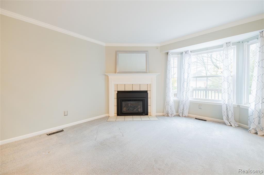 18689 Hilltop Boulevard, Riverview, MI 48193 — Photo 9