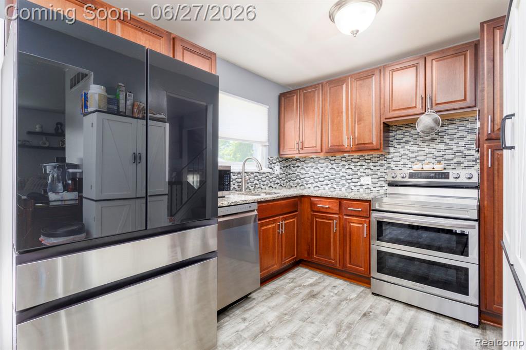 15212 Orchard Court, Romulus, MI 48174 — Photo 8