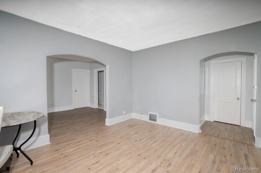 6361 Floyd Street - Photo 5