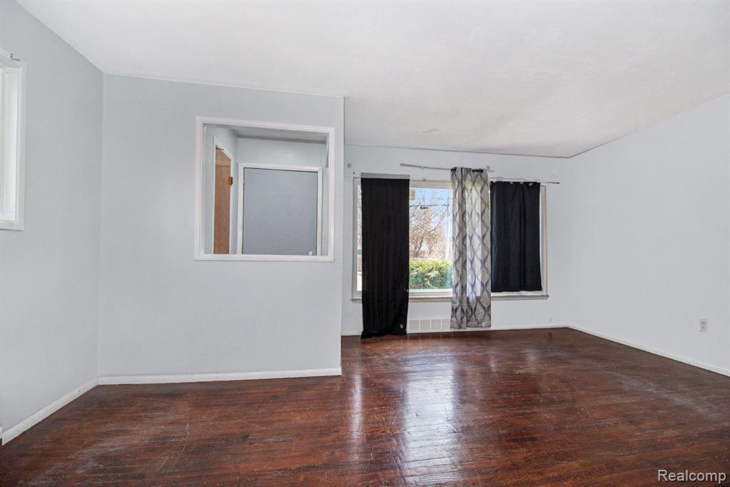 724 Western, Inkster, MI 48141 — Photo 4