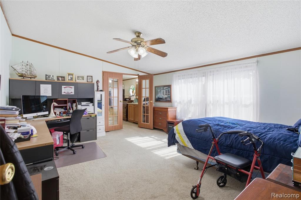 9857 Rembrandt Way, Fenton, MI 48430 — Photo 28