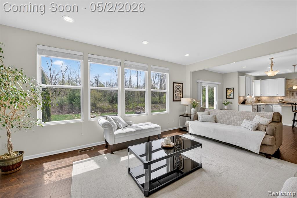 48207 Isabella Way, Novi, MI — Photo 10