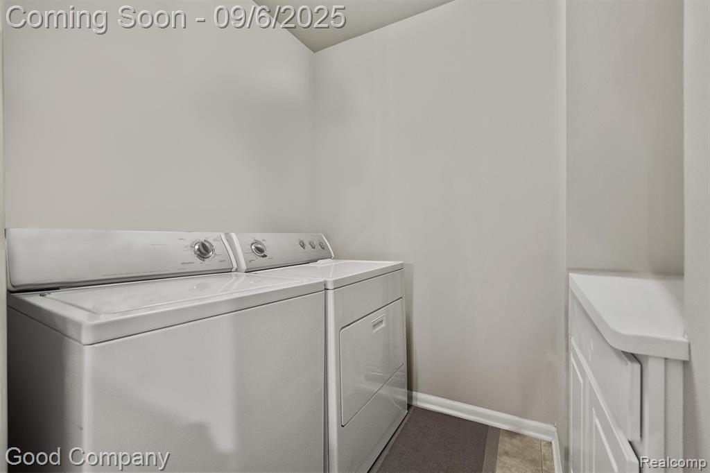 308 James Circle, Royal Oak, MI 48067 — Photo 17