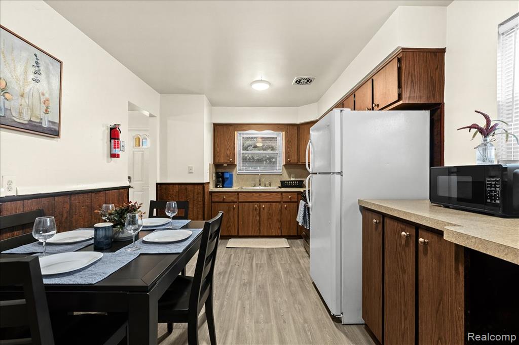 673 Winchester Avenue, Lincoln Park, MI 48146 — Photo 17