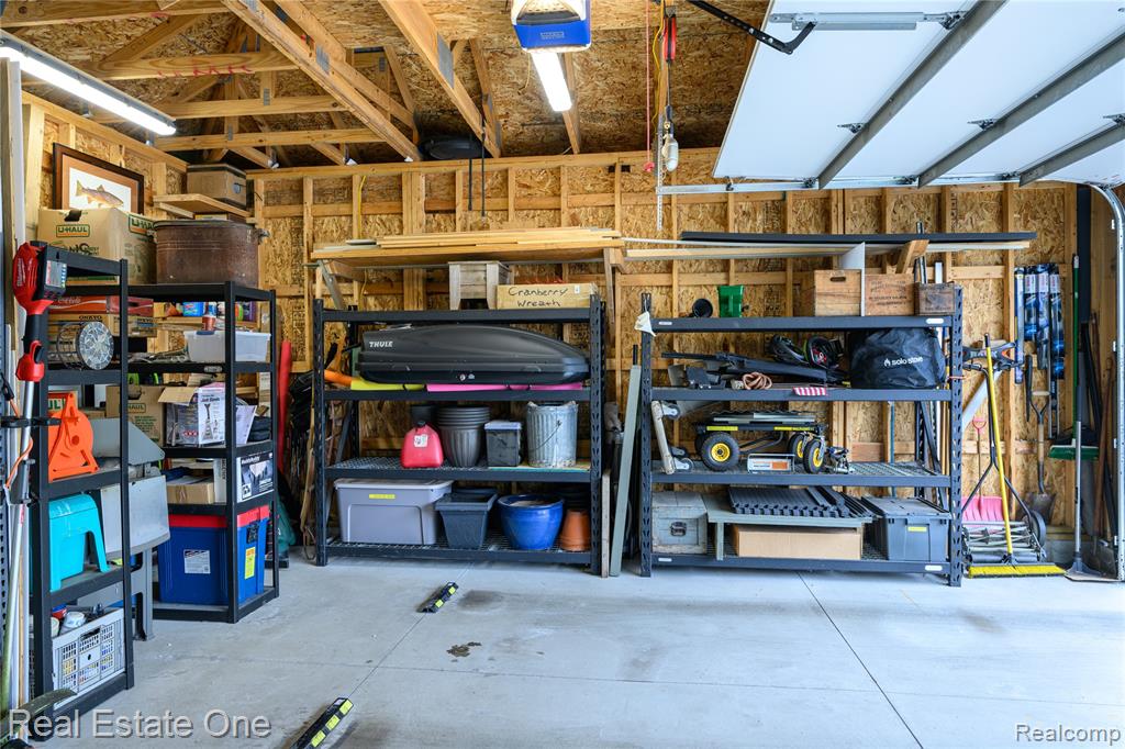 426 W University Drive, Rochester, MI 48307 — Photo 66