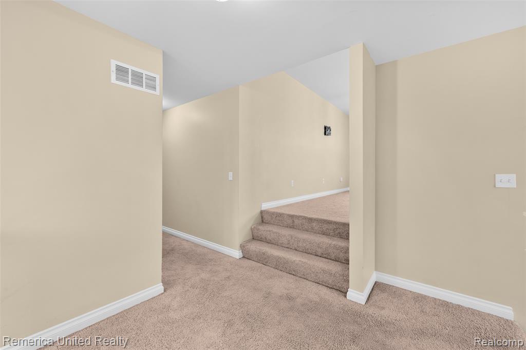 61964 Saddlecreek Drive, South Lyon, MI 48178 — Photo 49