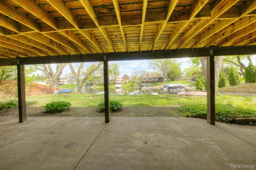 3978 CHANDA, Highland, MI 48356 — Photo 59