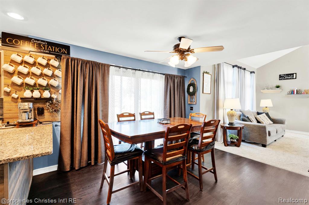 8410 S Shore Drive, Clarkston, MI 48348 — Photo 11