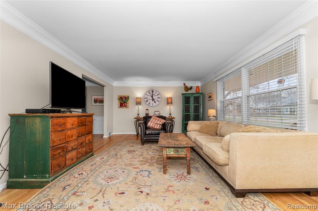 7118 Cathedral Drive, Bloomfield Hills, MI 48301 — Photo 14