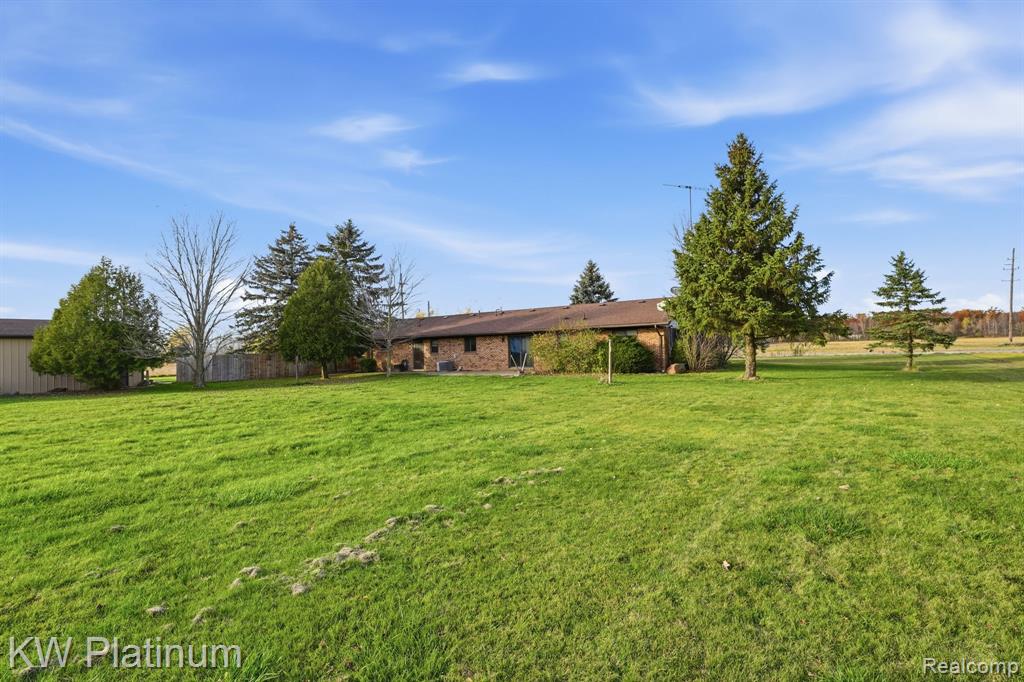 7383 Fisher Road, Grant, MI 48032 — Photo 29