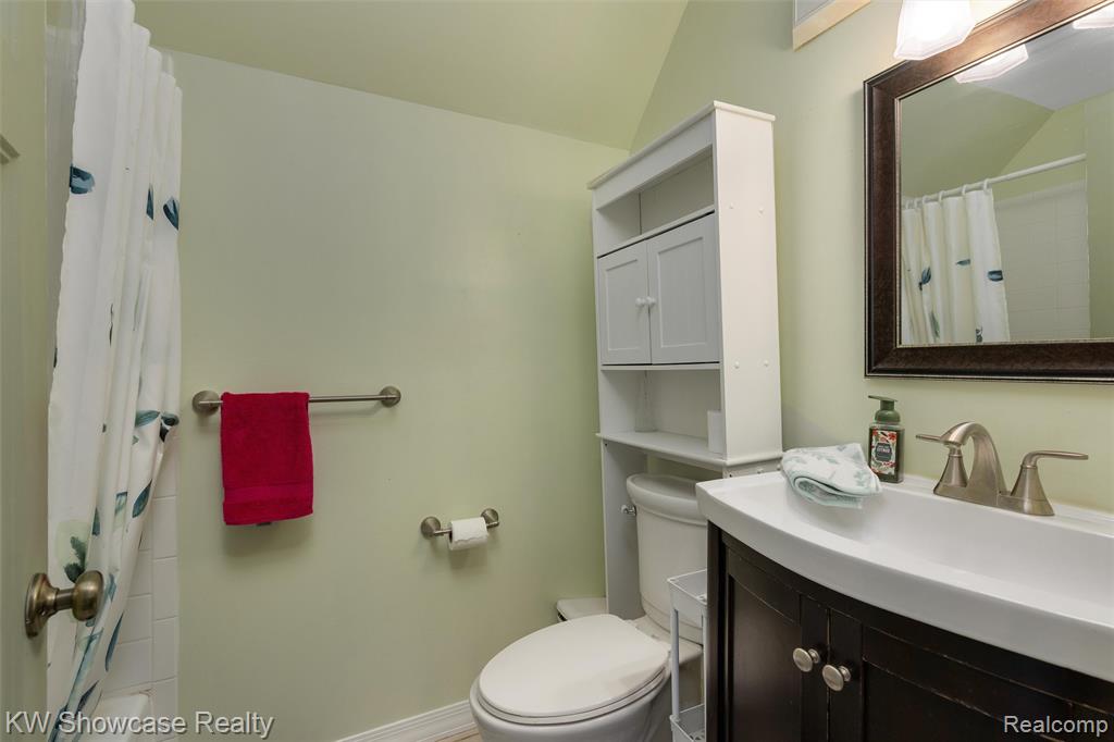84 Moross Street, Mount Clemens, MI 48043 — Photo 22