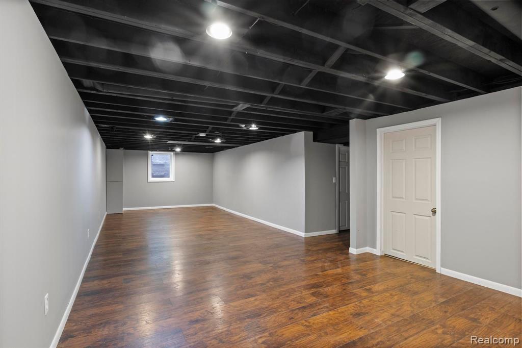 8426 Forrest Drive, Canton, MI 48187 — Photo 27