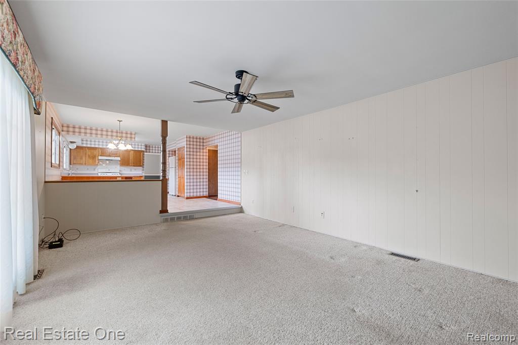 25574 Wilson Drive, Dearborn Heights, MI 48127 — Photo 25