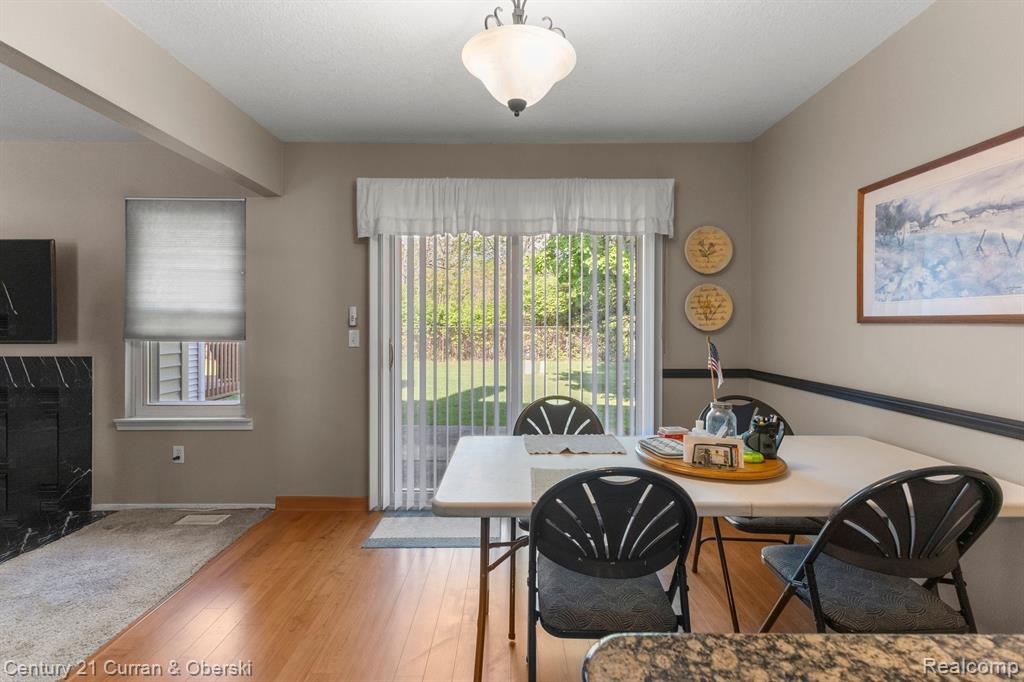 6541 DEERHURST Drive, Westland, MI — Photo 11